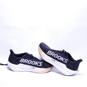 Brooks Hyperion Max 2 Running Shoe